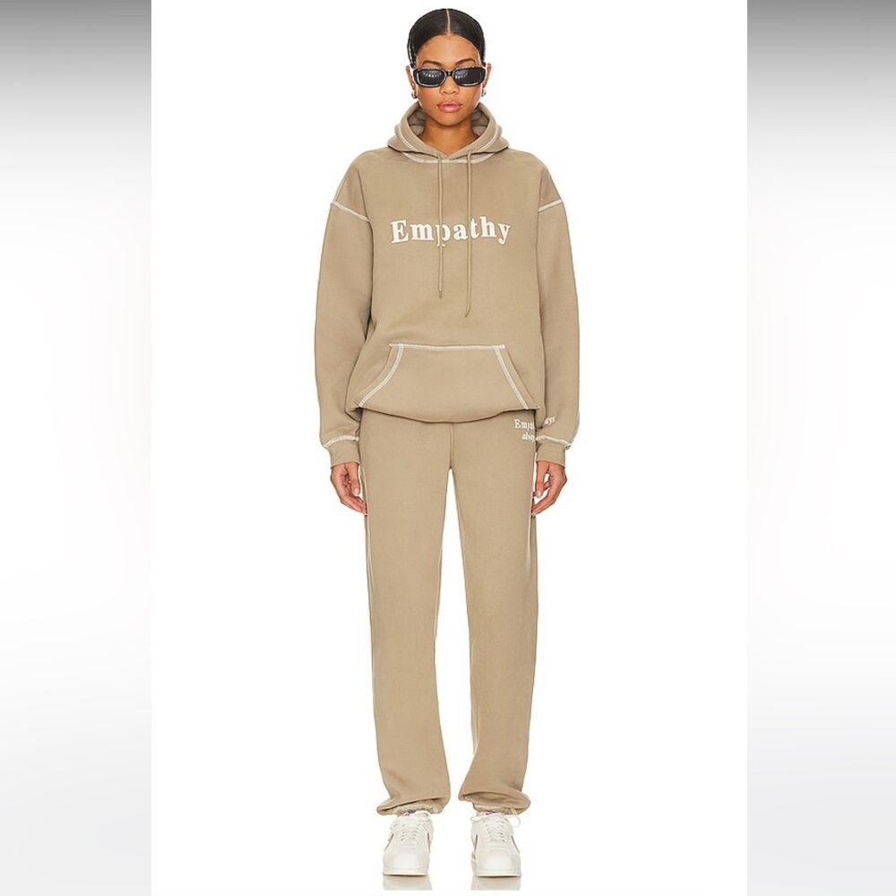 2 FOR 1 💸 THE MAYFAIR GROUP- EMPATHY ALWAYS SWEATSUIT IN MOCHA
